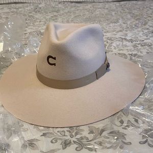 Charlie 1 horse hat